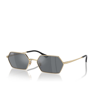 Ray-Ban YEVI Sunglasses 92136V light gold - three-quarters view