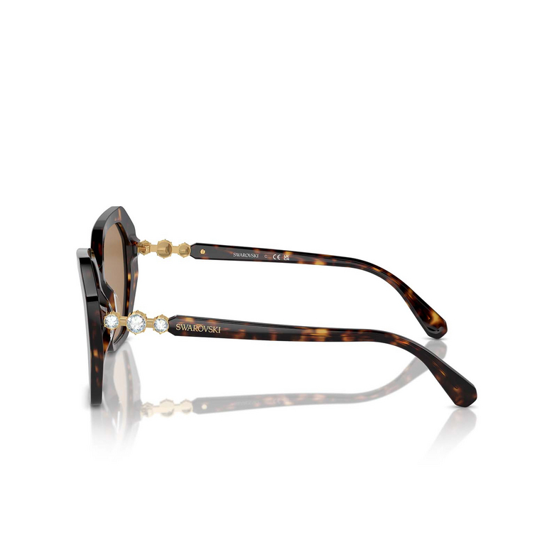 Occhiali da sole Swarovski SK6017 1002M4 dark havana - 3/4