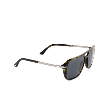 Lunettes de soleil Tom Ford CROSBY 52V dark havana - Vue trois quarts