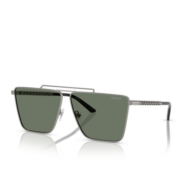 Versace VE2266 Sonnenbrillen 10013H gunmetal - Dreiviertelansicht