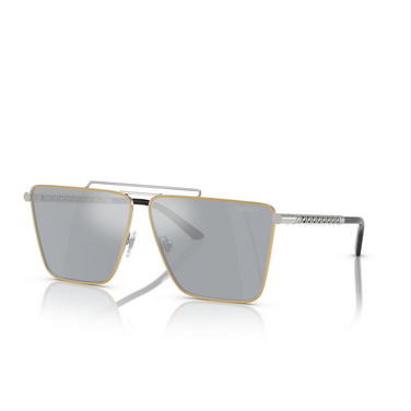 Versace VE2266 Sonnenbrillen 15141U gold / silver - Dreiviertelansicht