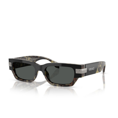 Versace VE4465 Sonnenbrillen 545687 havana - Dreiviertelansicht