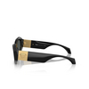Versace VE4466U Sonnenbrillen GB1/87 black - Produkt-Miniaturansicht 3/4