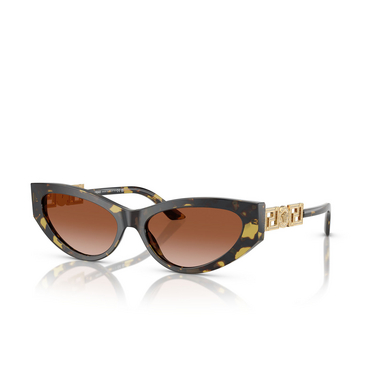 Versace VE4470B Sonnenbrillen 547013 havana - Dreiviertelansicht