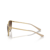 Lunettes de soleil Vogue VO4002S 996S13 top matte beige / brushed gold - Vignette du produit 3/4