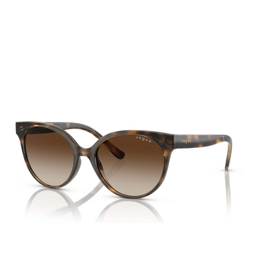 Vogue VO5246S Sunglasses W65613 dark havana - three-quarters view