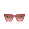 Lunettes de soleil Vogue VO5558S 313514 cherry / transparent fuchsia glitter - Vignette du produit 1/4