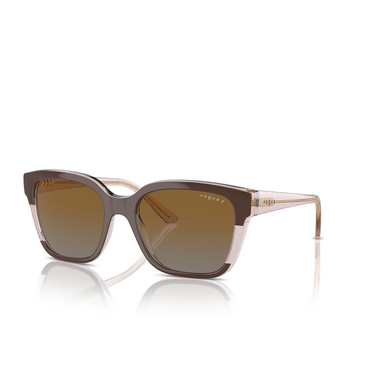 Vogue VO5558S Sunglasses 3136T5 brown / transparent rose glitter - three-quarters view
