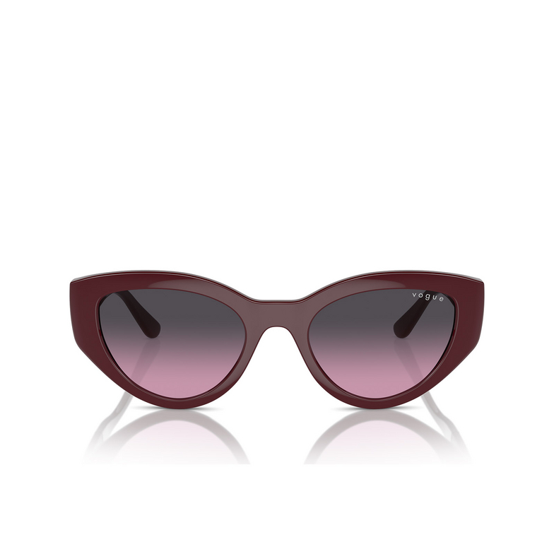 Vogue VO5566S Sonnenbrillen 304890 full bordeaux - 1/4