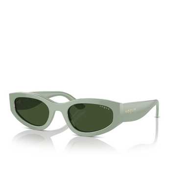 Lunettes de soleil Vogue VO5585S 316171 full light green - Vue trois quarts