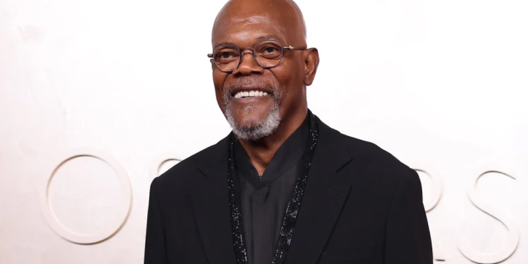 Samuel L. Jackson at the 2025 Oscars in lightweight glasses