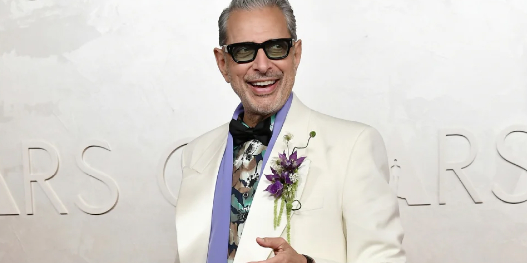 Jeff Goldblum is in shades at the Oscars