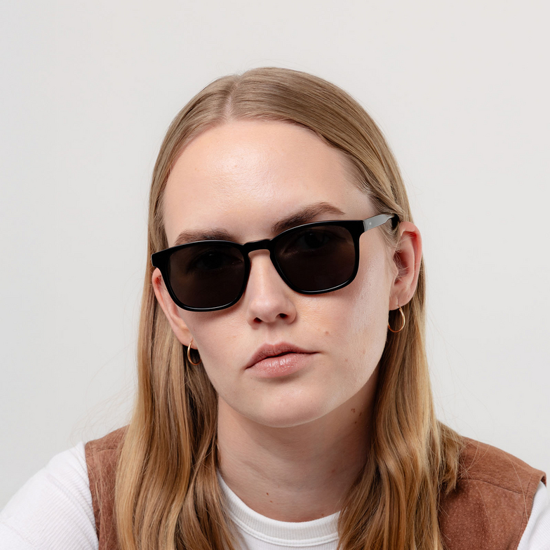 Agaze INSADONG SUN Sunglasses 001 black - 4/7