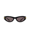 Bottega Veneta BV1368S Sunglasses 001 black - product thumbnail 1/4