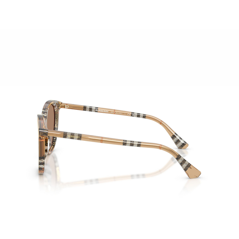 Burberry BE4455 Sonnenbrillen 416373 check sand - 3/4
