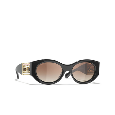 CHANEL oval Sunglasses C622S5 black - three-quarters view