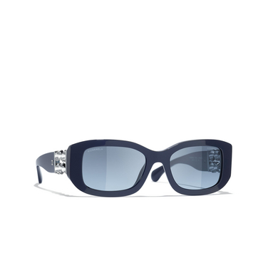 CHANEL rechteckige sonnenbrille 1462S2 dark blue - Dreiviertelansicht
