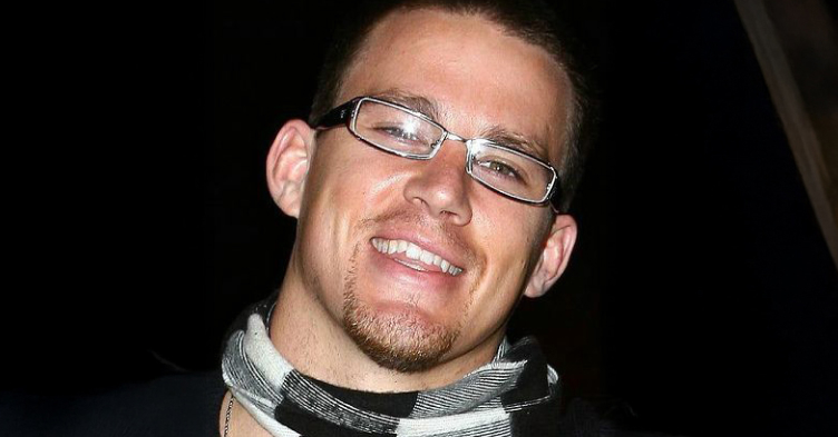 Channing Tatum con occhiali da vista rettangolari