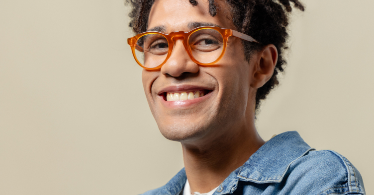 Man wearing single vision eyeglasses