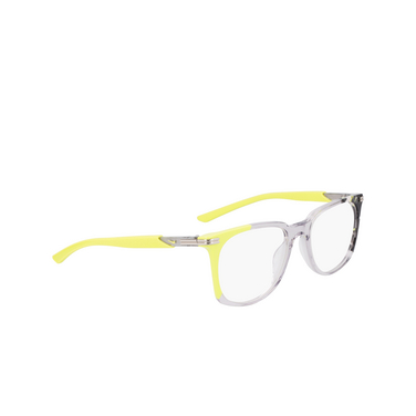 Lunettes de vue Nike 7310 030 light smoke / citron - Vue trois quarts