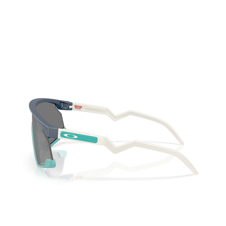 Oakley BXTR Sunglasses 928018 matt abyss - 3/4