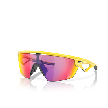 Oakley SPHAERA Sunglasses 940312 matte yellow - three-quarters view