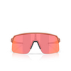 Gafas de sol Oakley SUTRO LITE 946376 fire orange - Miniatura del producto 1/4