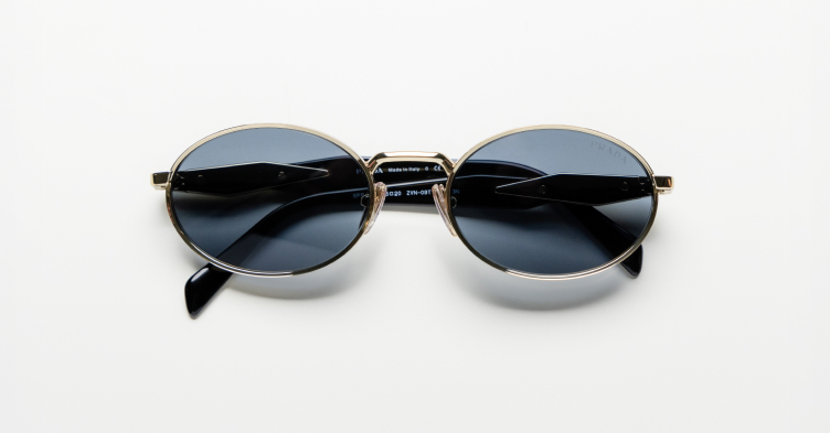 Oval metal sunglasses