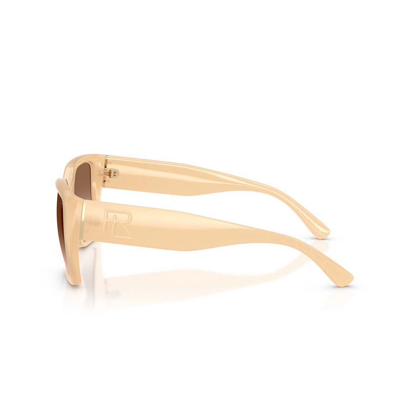 Lunettes de soleil Ralph Lauren RL8230U 624513 opal brown marzipan - 3/4