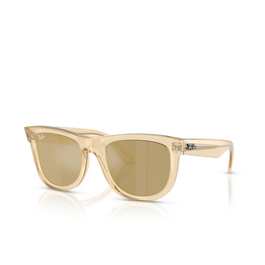 Lunettes de soleil Ray-Ban WAYFARER REVERSE 68215A opal yellow - Vue trois quarts