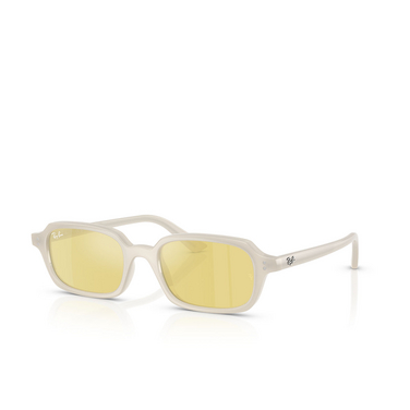 Ray-Ban ZURI Sunglasses 68086D cloudy warm white - three-quarters view