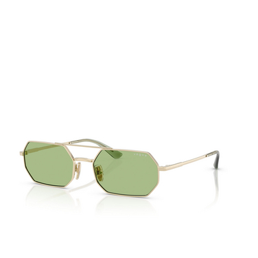 Occhiali da sole Vogue VO4329S 848/2 pale gold - tre quarti