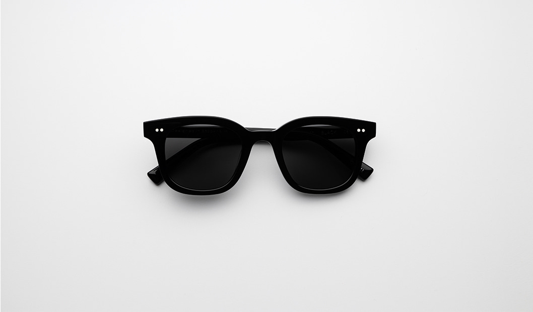 CHIMI 02 BLACK Polarized black sunglasses trend