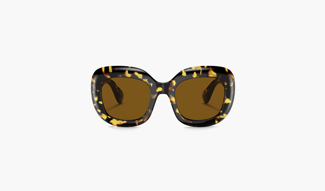 Oliver Peoples oversized sunglasses for classic capsule wardrobe